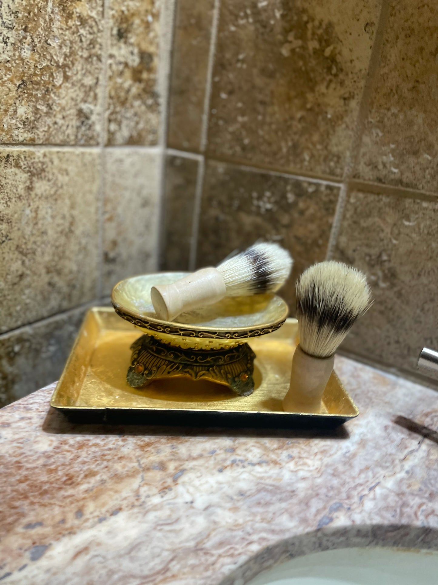 Gentleman's Shaving Brush ( Buy 1 take 1 or Buy 2 Take 2 free) ! Boar's Hair Bristles for a Close Shave #G226